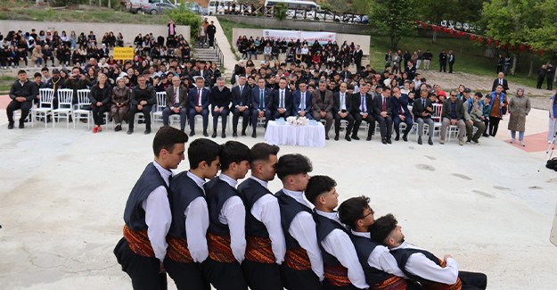 Baharın müjdecisi Hıdırellez Bayramı, törenle kutlandı.