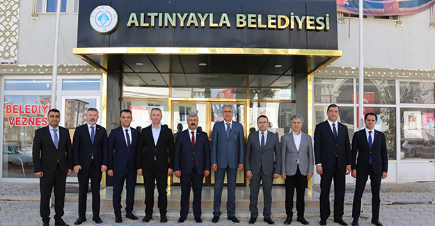 Başkanımız Zeki Özdemir, Şiddetli Dolu Yağışından Etkilenen Altınyayla İlçesini Ziyaret Etti