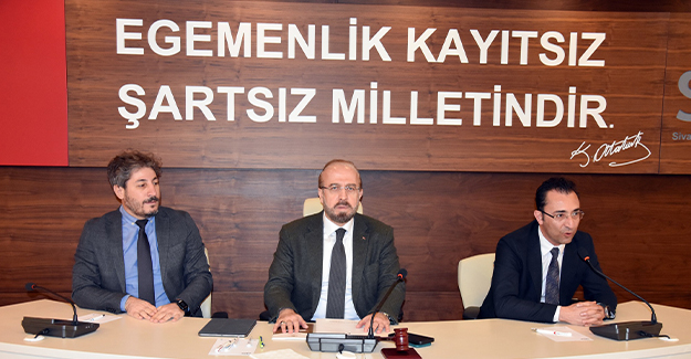 Enerji ve Tabii Kaynaklar Bakan Yardımcısı hemşehrimiz Nevzat Şatıroğlu, Odamızda düzenlenen programda iş insanlarıyla bir araya geldi.