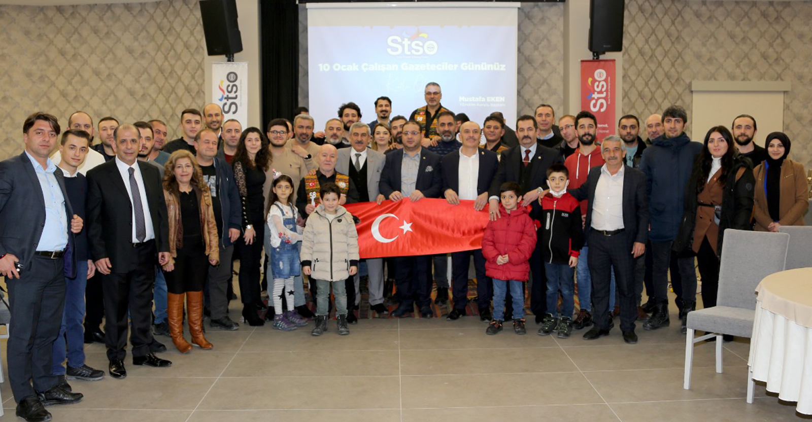 Odamızda, Gazetecilere Kutlama Programı Düzenlendi