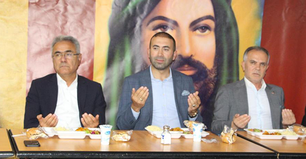 Sivas TSO Yönetimi, Cem Vakfı Sivas Şubesi tarafından verilen oruç açma lokmasına katıldı