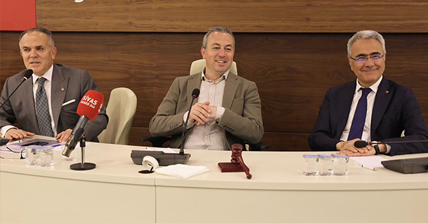 STSO MECLİS TOPLANTISININ KONUĞU SİVAS BELEDİYE BAŞKANI ADEM UZUN OLDU.