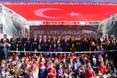 Hayırsever merhum iş insanı Hulusi Şahin tarafından yaptırılan 24 derslikli Bekir Latife Şahin İlkokulu, Tarım ve Orman Bakanı İbrahim Yumaklı’nın katılımıyla hizmete açıldı.