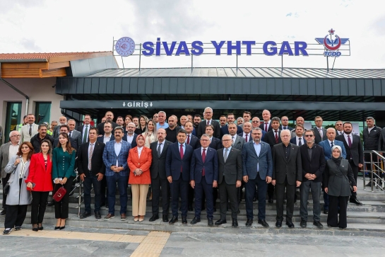 Sivas YHT Yeni Gar Binası Hizmete Açıdı